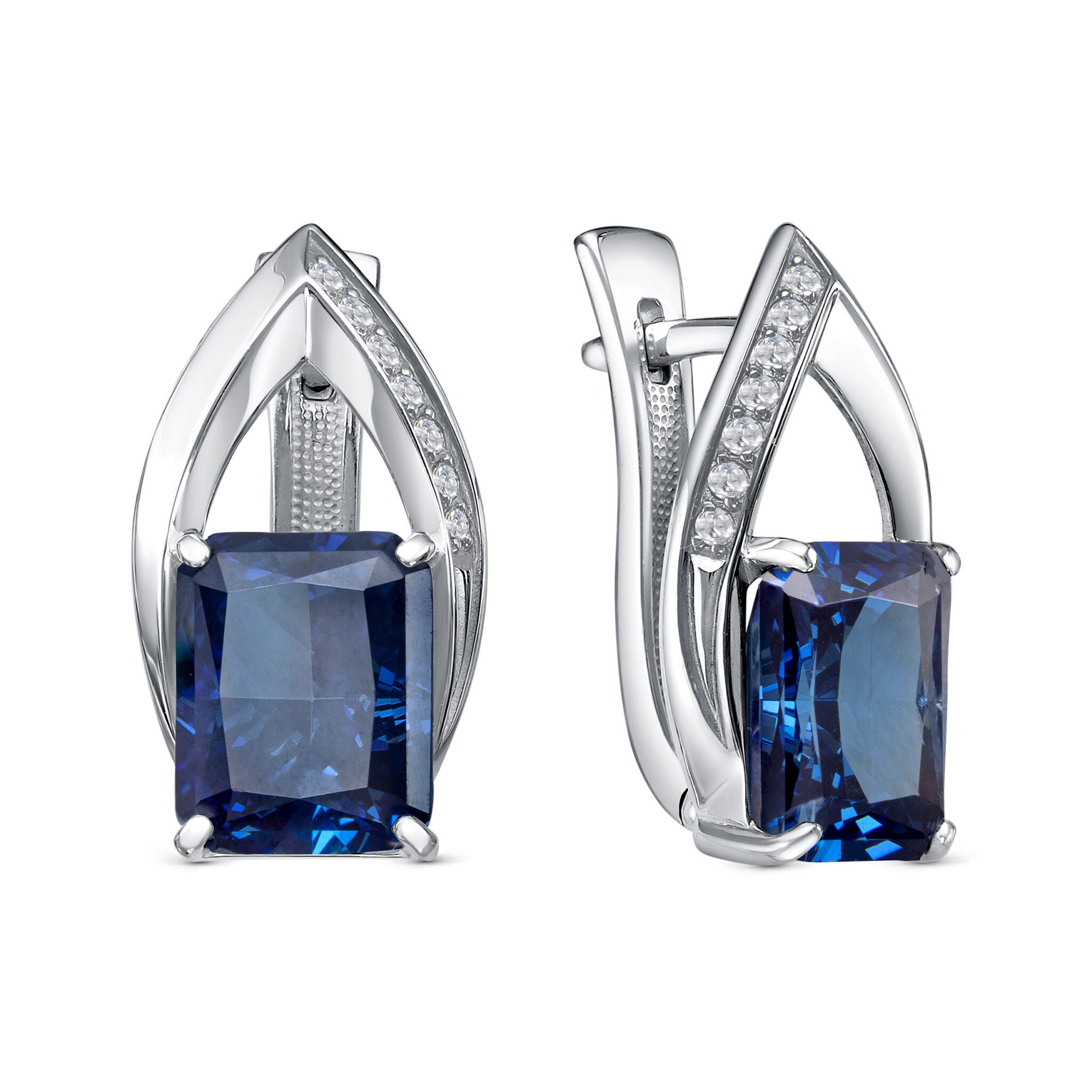 Серьги из серебра c бриллиантом